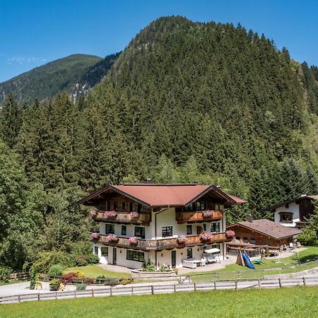 Landhaus Ifangl Mayrhofen Eksteriør billede