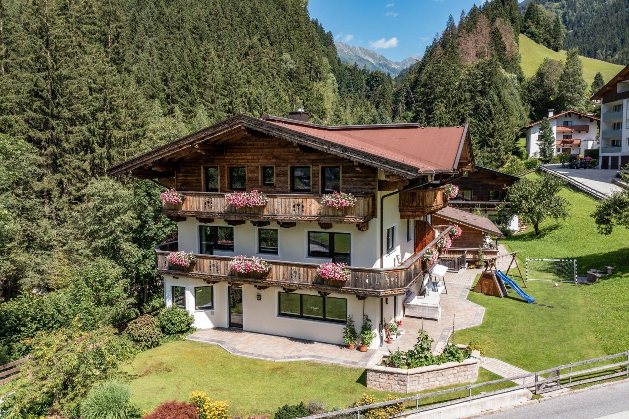 Landhaus Ifangl Mayrhofen Eksteriør billede