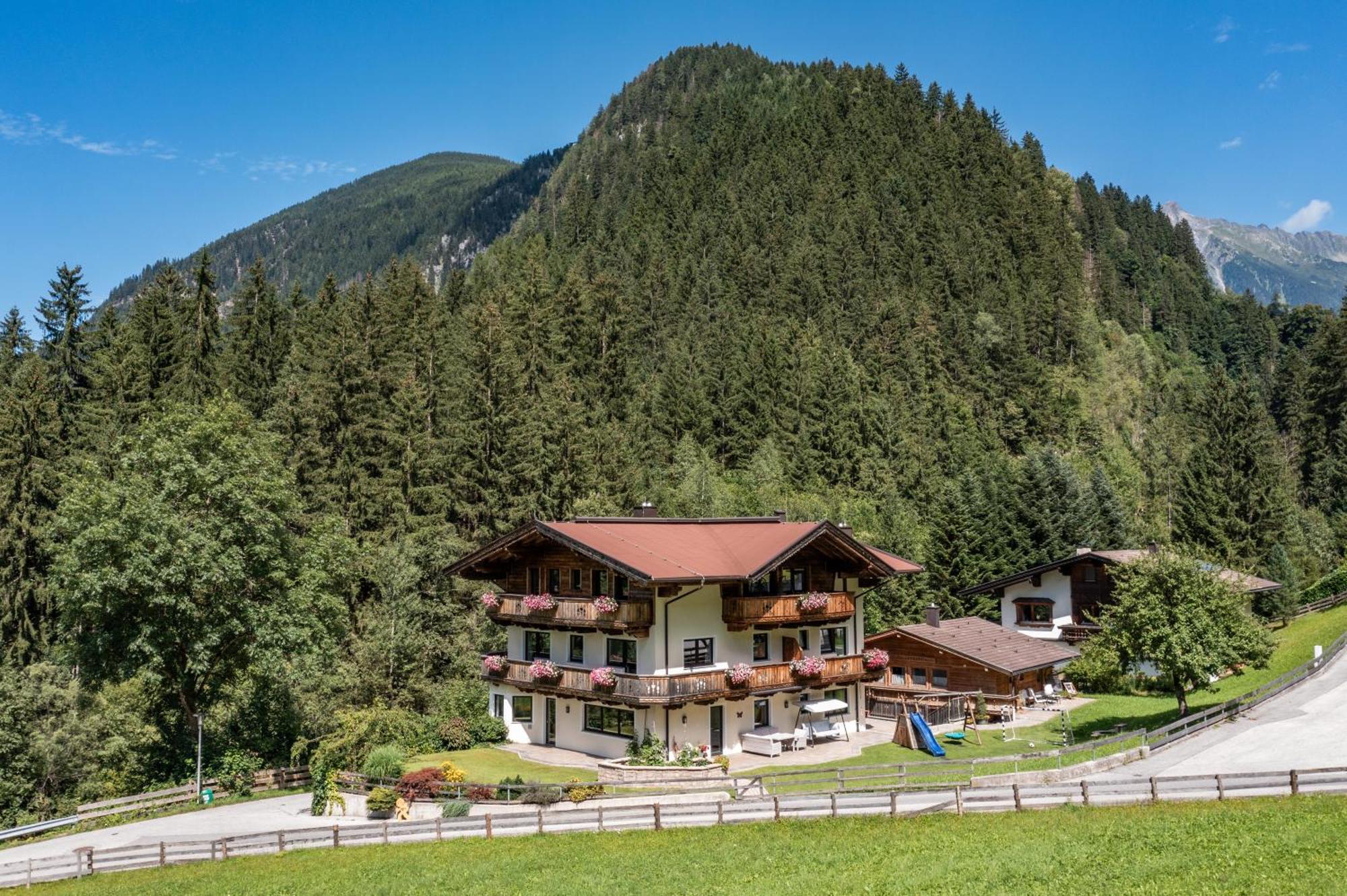 Landhaus Ifangl Mayrhofen Eksteriør billede